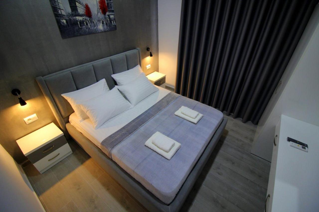 J&M Luxury Apartments Saranda Esterno foto