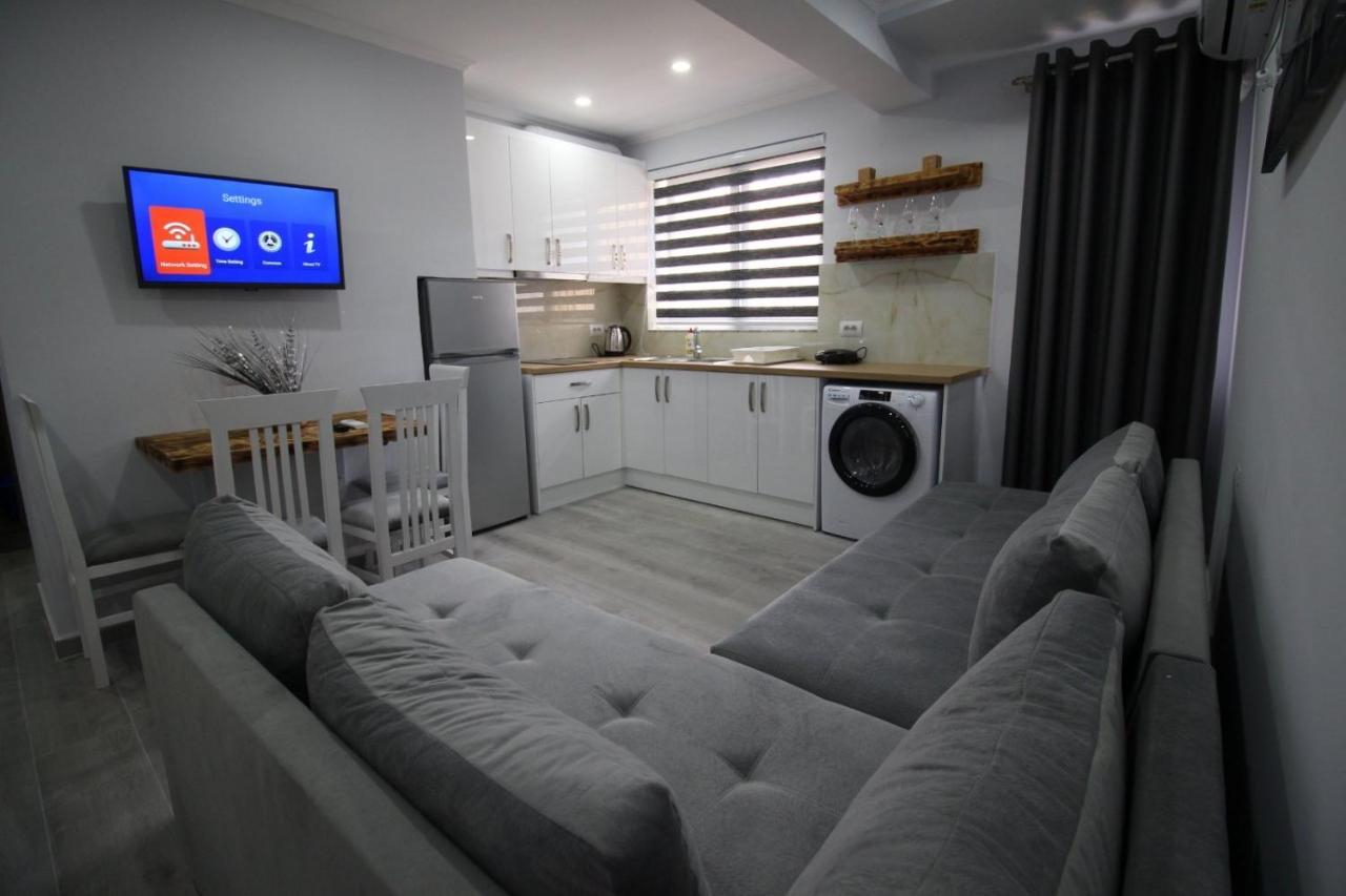 J&M Luxury Apartments Saranda Esterno foto