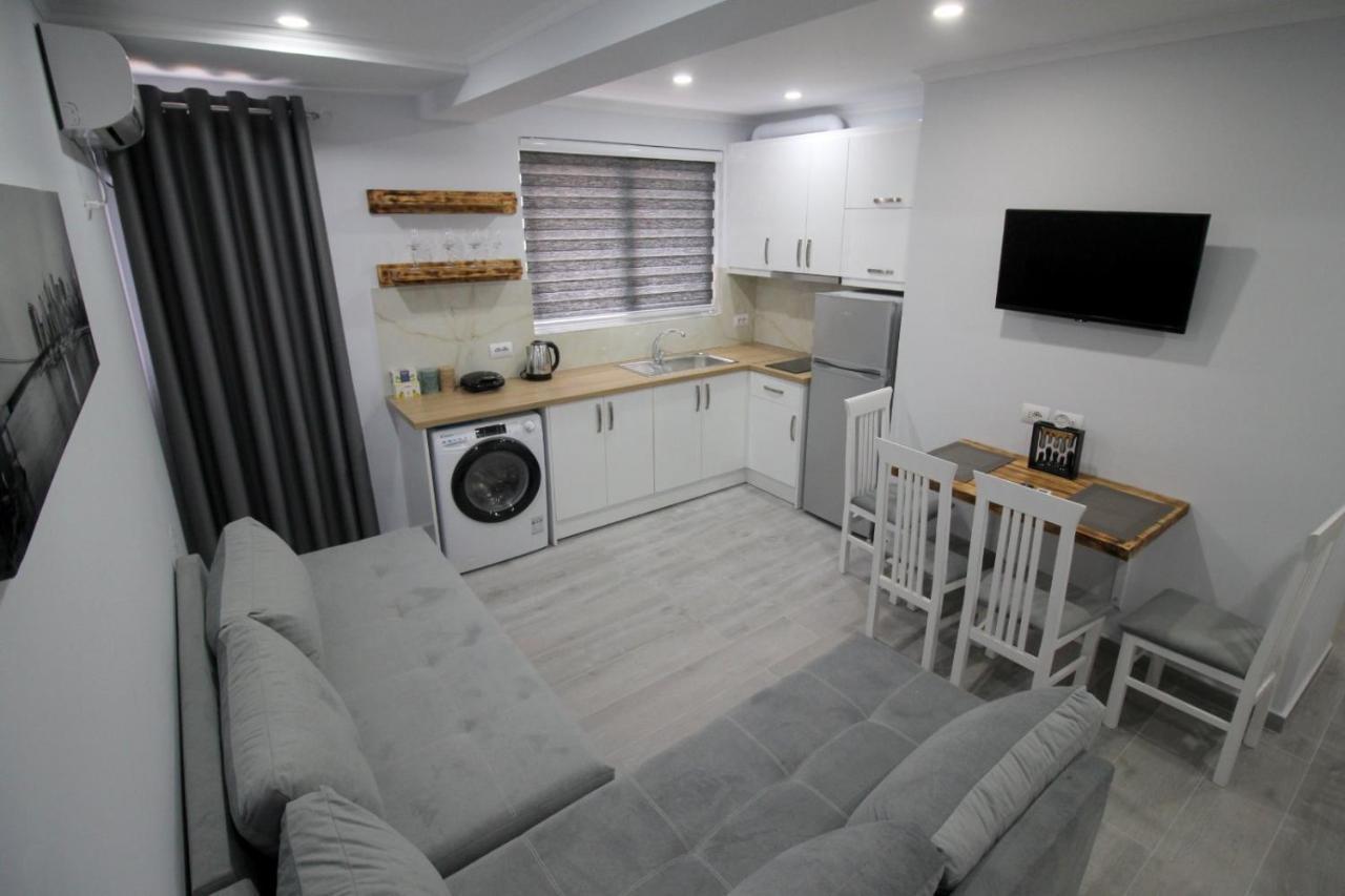 J&M Luxury Apartments Saranda Esterno foto